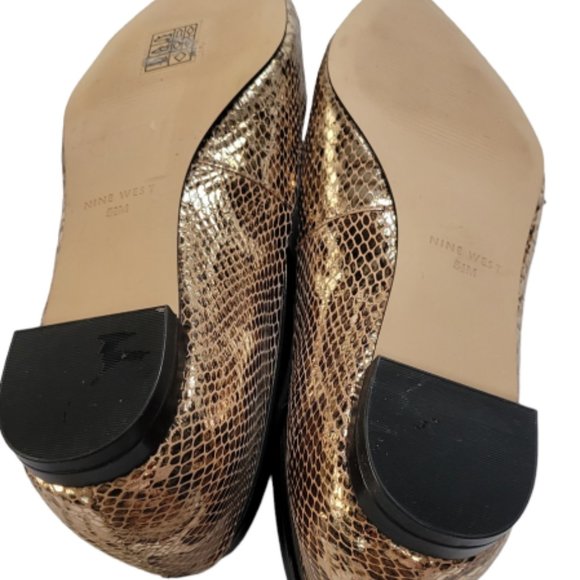❤️Host Pick❤️NINE WEST- Gold Reptile Cross Strap Pointy Toe Leather Flats SZ 5… - Picture 5 of 5